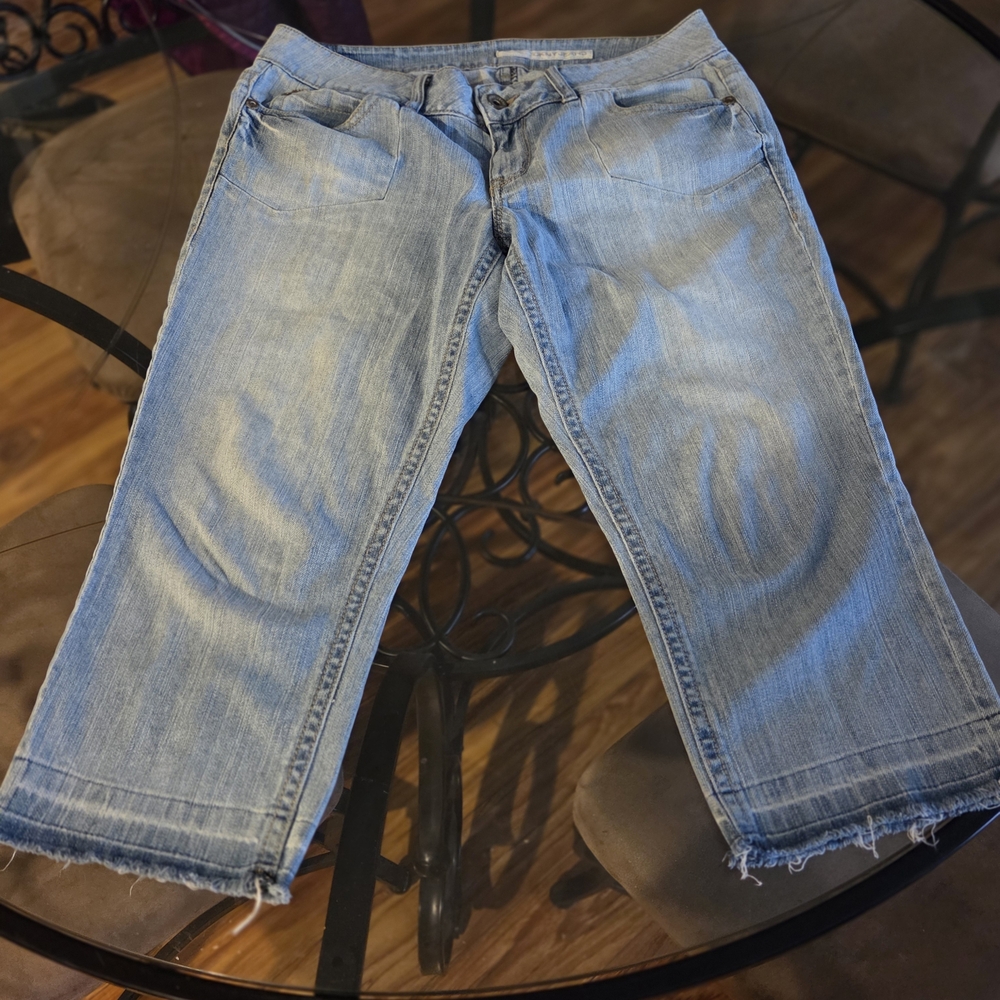 DKNY Casual Light Blue Cropped Jeans Size 12